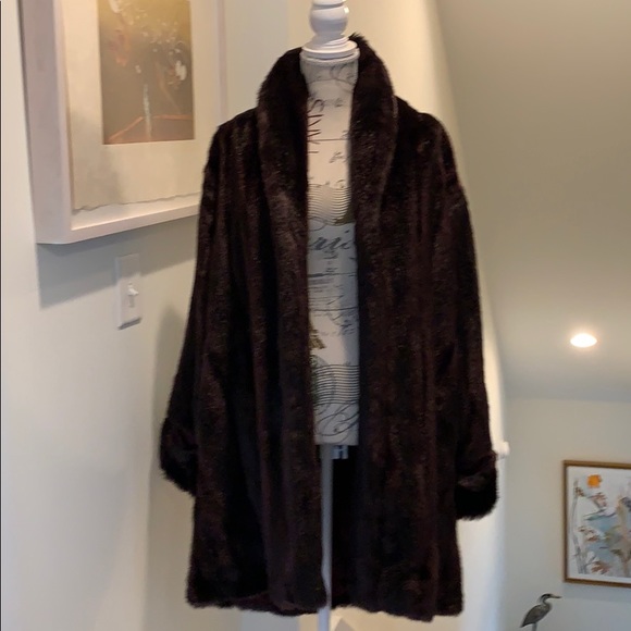 Leona Guidance Faux Fur Coat - Picture 1 of 6